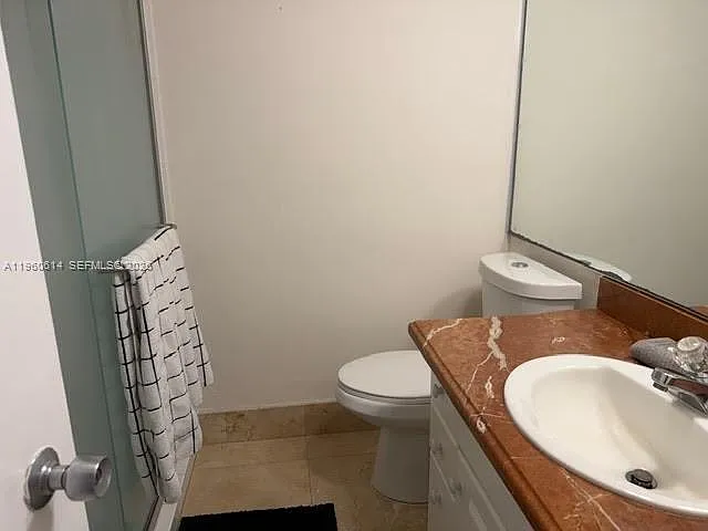 5161 Collins Ave #703 — Photo 12