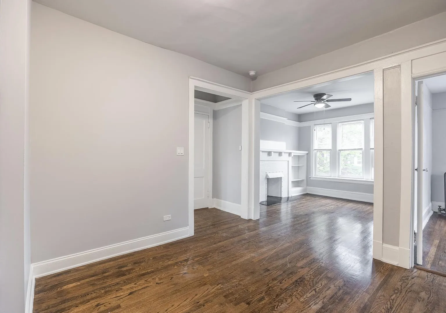 1251 W Rosemont Ave — Photo 4