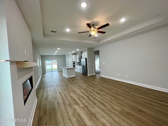 4th image of 95383 KATY Street