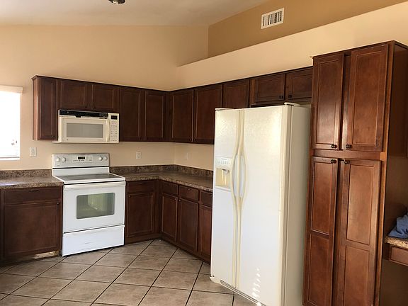 Open kitchen