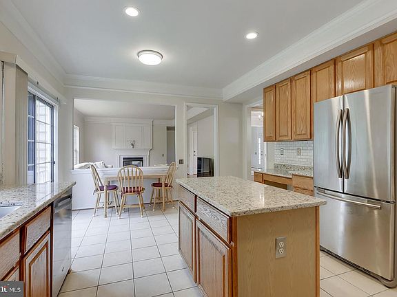 2nd image of 17809 Cricket Hill Dr