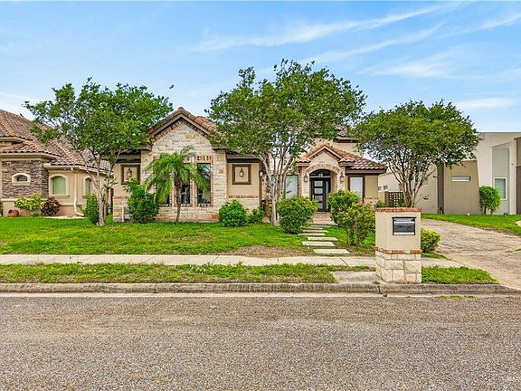 2nd image of 3305 Crystal Falls Ave
