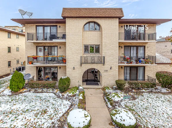 9535 S 53rd Ave APT 3S, Oak Lawn, IL 60453