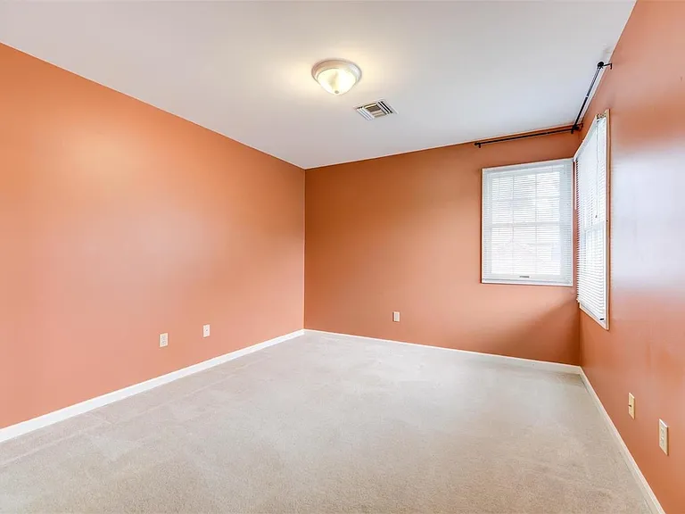 1745 Blue Oak Dr — Photo 22