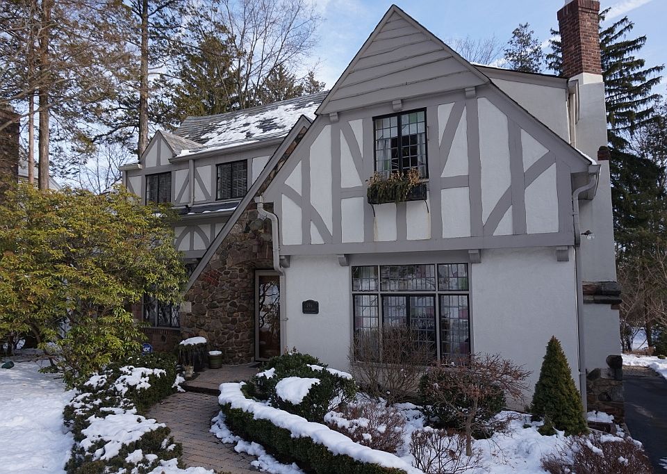 1st image of 496 Mayhew Ct