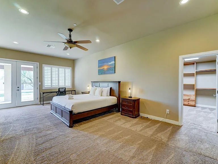 E Cactus Rd — Photo 1