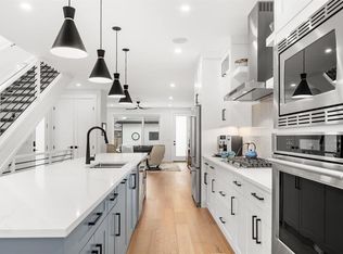 2407 E 33rd St SW, Calgary, AB T3E2T3
