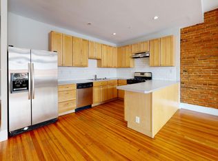 313 N Charles St APT 3, Baltimore, MD 21201