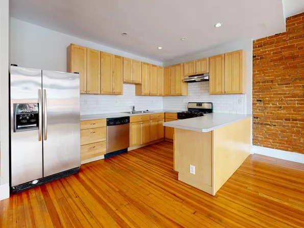 313 N Charles St, Baltimore, MD