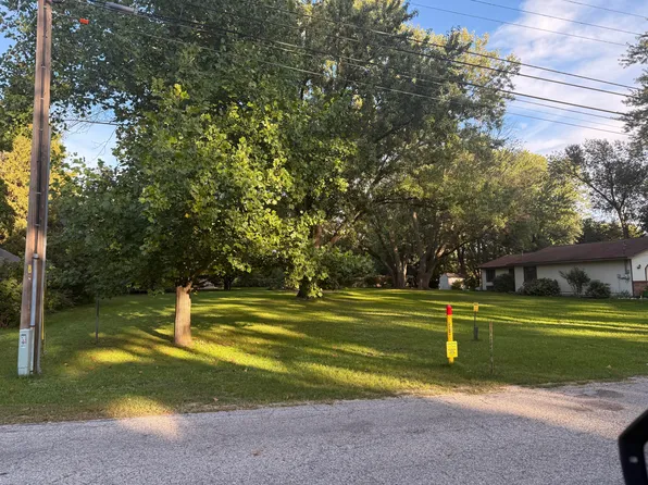 603 Apple Ave, Holland, MI 49423