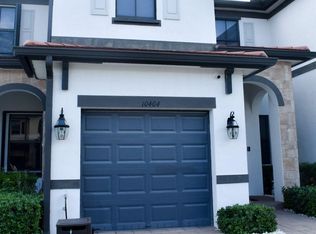 10404 W 33rd Ln, Hialeah, FL 33018