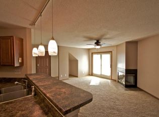 801 Park De Ville Pl, Columbia, MO 65203
