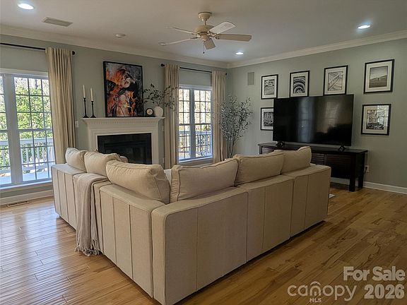 2nd image of 8403 Tintinhull Ln