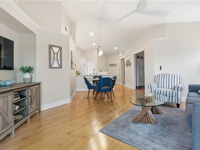 1117 Sweetwater Ln #2201 — Photo 4