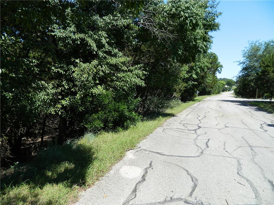 2nd image of 5113 Moss Point