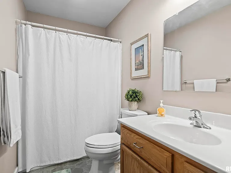 2721 Carl Prairie Dr — Photo 5