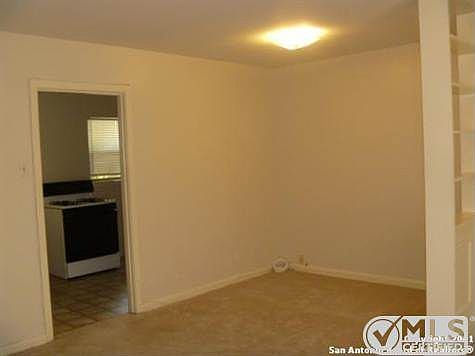 4th image of 218 Basswood Dr