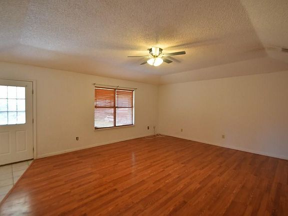 2nd image of 1448 Inglewood Dr