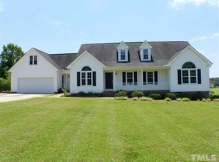 904 Colt Cir, Clayton, NC 27520