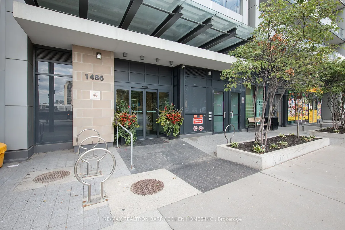 Building Photo - 1486 Bathurst St #1206