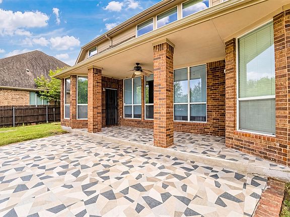 2nd image of 2260 Fernspring Dr