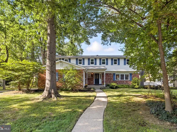 505 Tearose Ln, Cherry Hill, NJ 08003