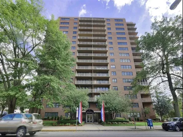 The Towers at Passaic Park