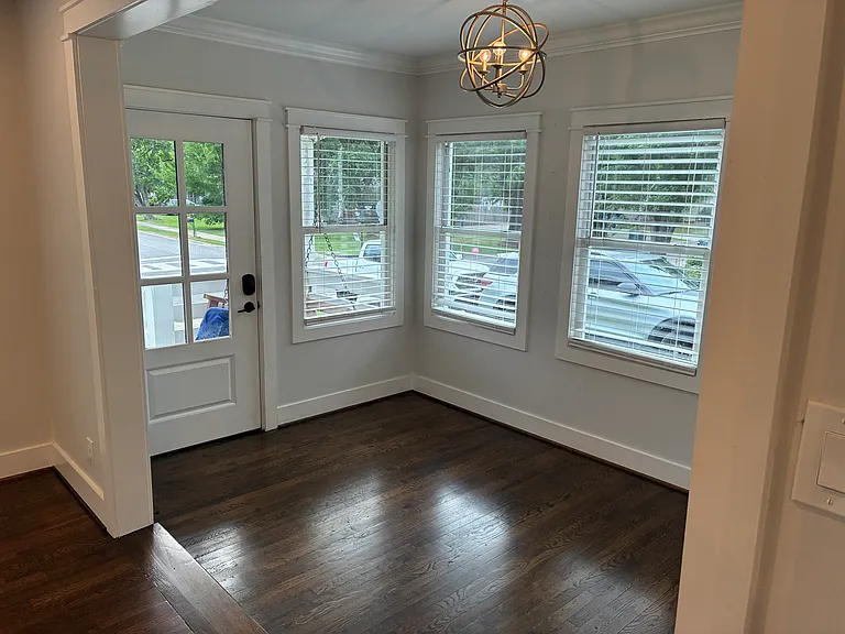 801 Grove St — Photo 6