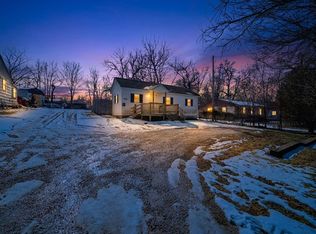 3156 W Mount Vernon St, Springfield, MO 65802