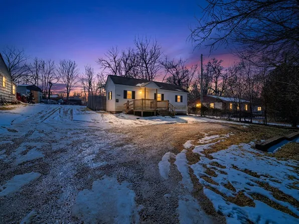 3156 W Mount Vernon Street, Springfield, MO 65802