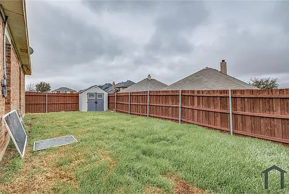 4 bed, 1858 sqft, $2,800 — Photo 1