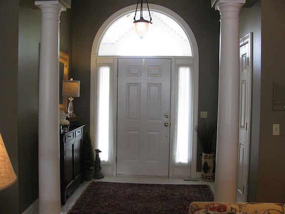 5th image of 2710 E Shady Glen Dr