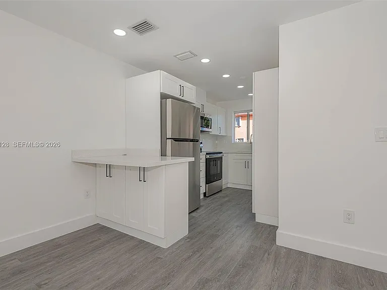 8085 NW 8th St #9 — Photo 2