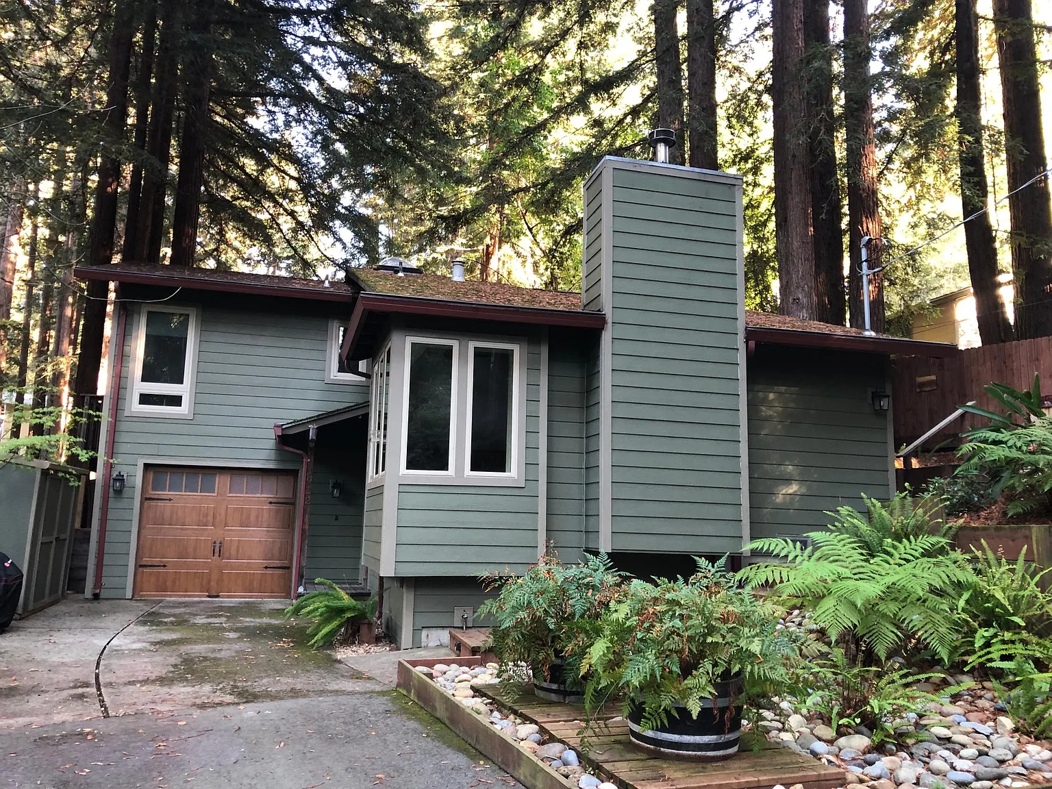 2 bed, 1.5 bath, 1161 sqft, $3,675 — Photo 1