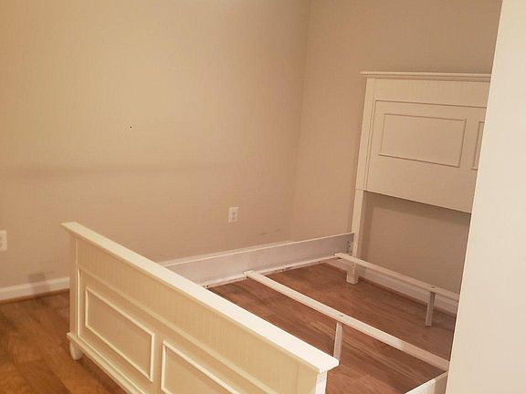 4th image of 7951 Priya Ct