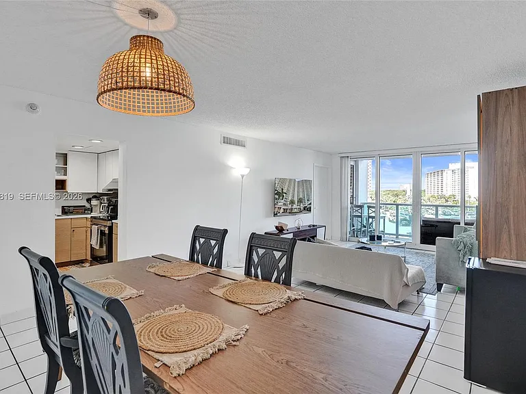 100 Bayview Dr #401 — Photo 11