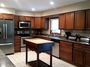 5206 Ridge Rd, Mc Farland, WI 53558