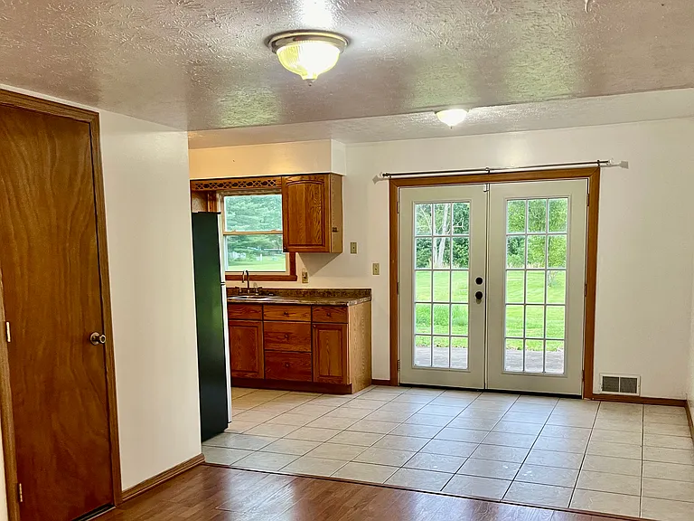 Over 1400 sq ft of living space