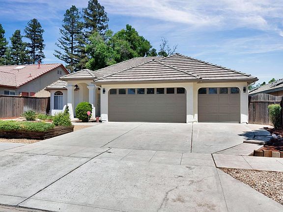 3rd image of 3550 W Escalon Ave