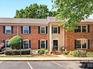 6826 Constitution Ln, Charlotte, NC 28210
