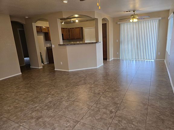 3rd image of 9544 W Sunnyslope Ln