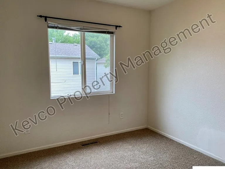3433 Bale Dr — Photo 10