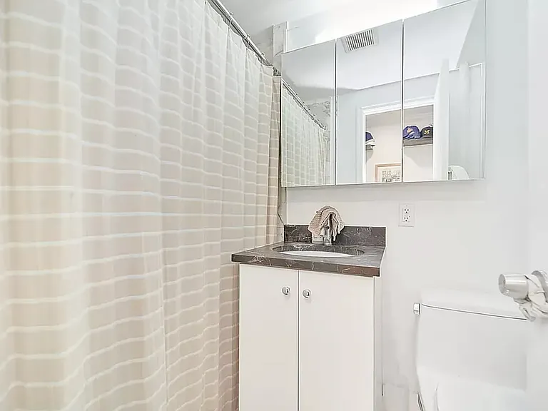 129 1st Ave #2A — Photo 6