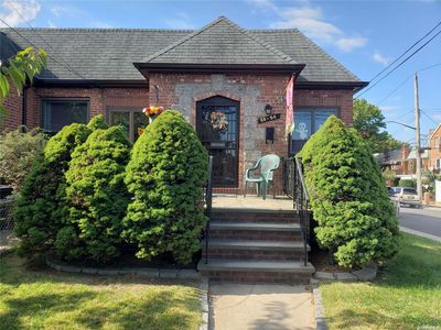 59-54 69th Place, Flushing, NY, 11378