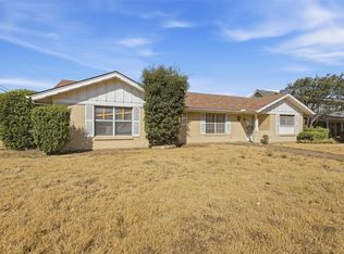 5682 Worrell Dr, Fort Worth, TX 76133