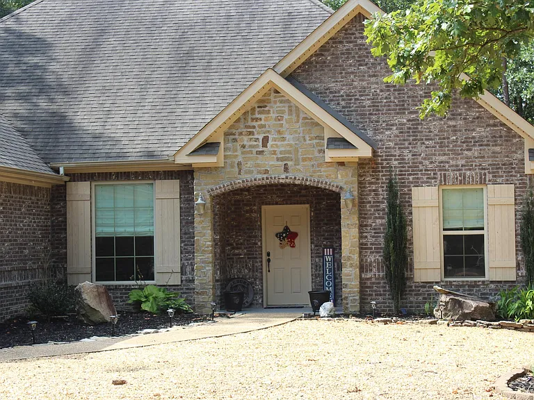 25 Campana Ln — Photo 2