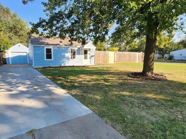 1758 S Fern St, Wichita, KS 67213