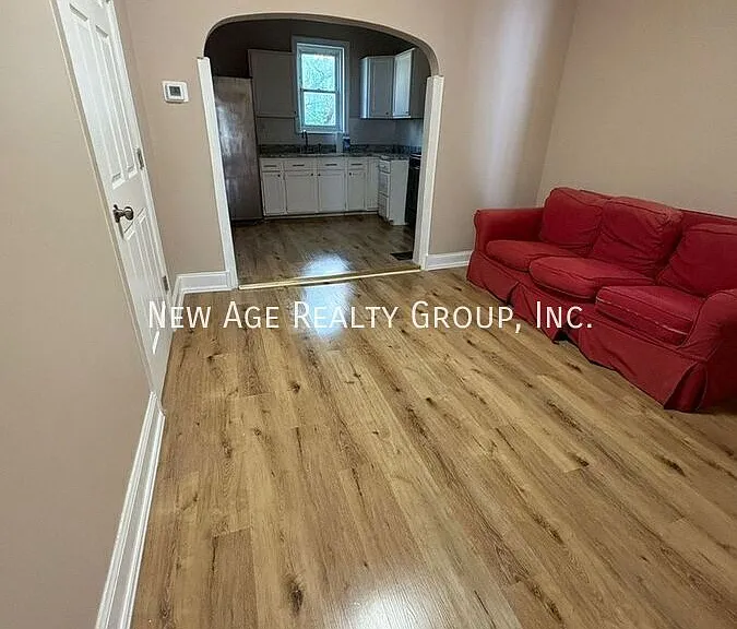 3203 Winter St — Photo 2