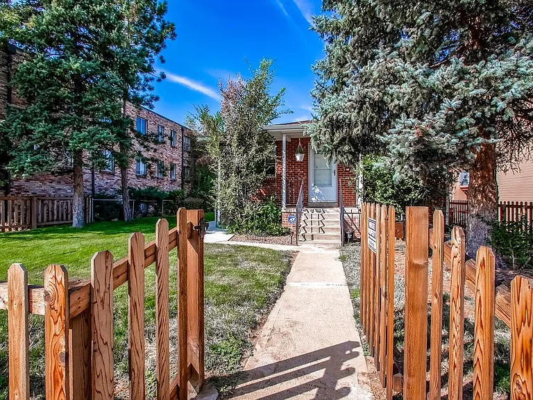1217 Yosemite St #B — Photo 9