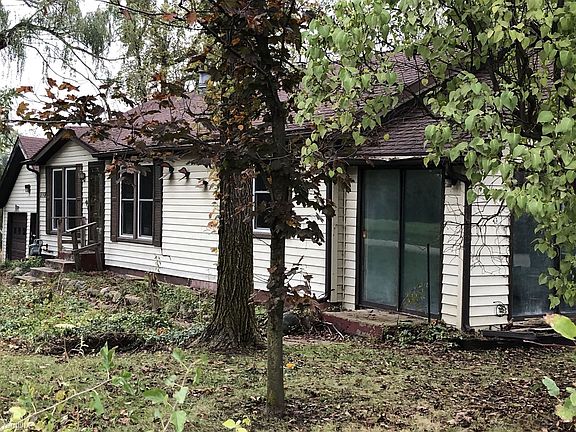 EEE4C765-1FC4-4C74-8A7C-D03920DFAABC